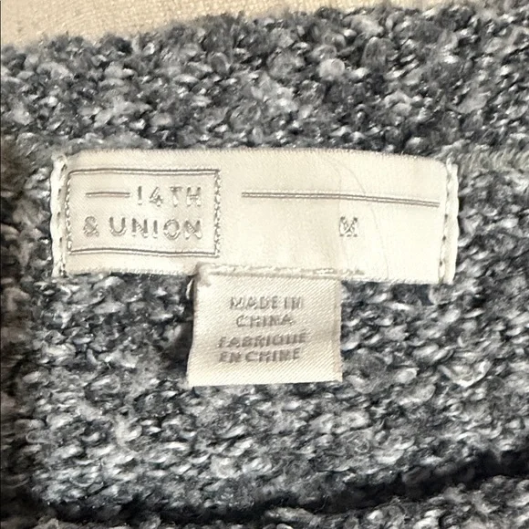 14th & Union Charcoal Women's Crew Neck Sweater - Picture 3 of 3